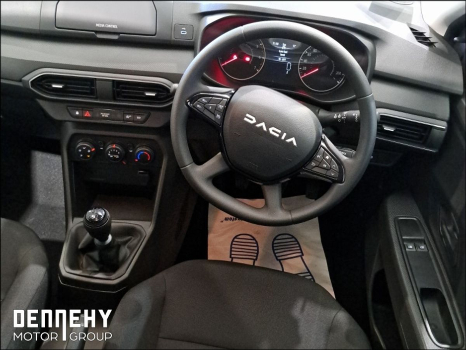 2026 Dacia Sandero Expression Tce 100- €21,710