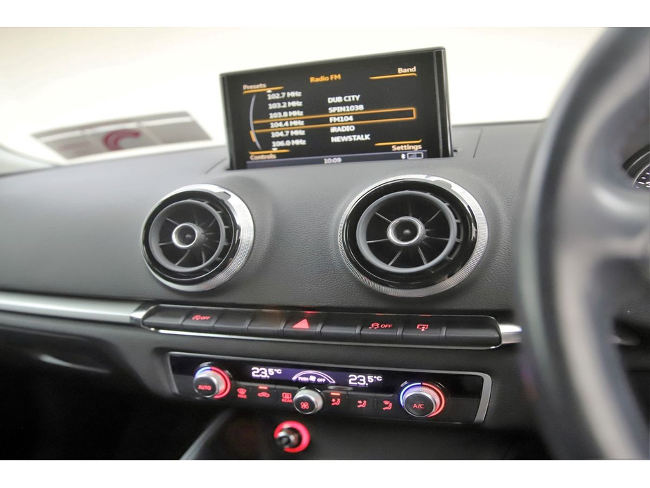 2015 Audi A3 1.4 TFSI S-TRONIC SPORTBACK *REVERSE CAM*PARK SENSORS* €14,890