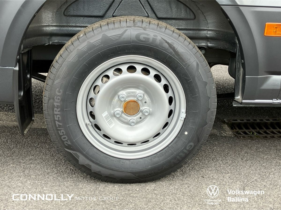 2026 Volkswagen Crafter T 30 MWB HR 140HP 8 Auto *In Stock* €43,973