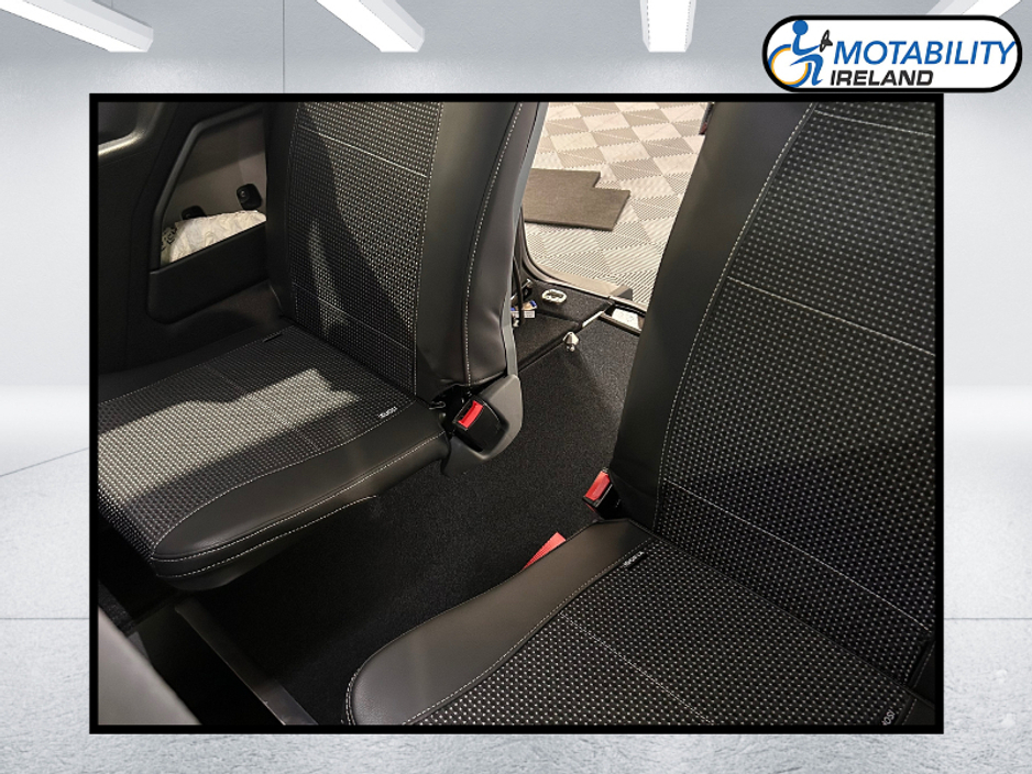 2026 Volkswagen Caddy Maxi 1.5 PHEV Wheelchair Accessible 7 Seats €69,995