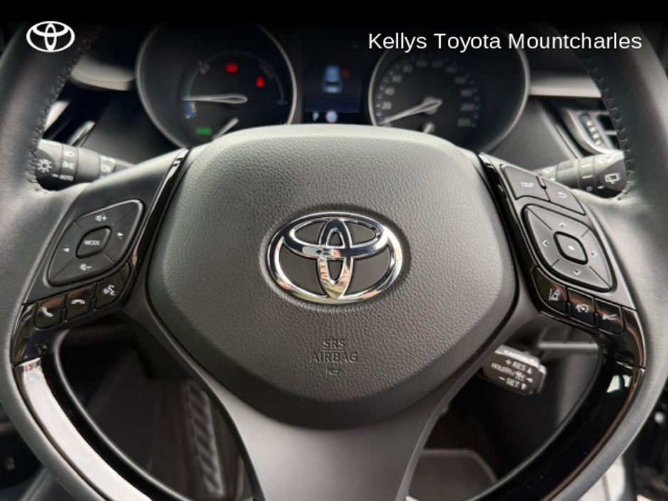 2023 Toyota C-HR C-HR HYBRID LUNA €29,500