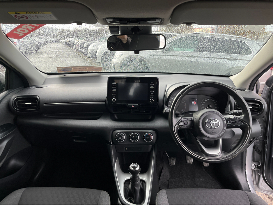 2022 Toyota Yaris LUNA 1.0 PETROL MANUAL //REVERSE CAMERA// €15,950