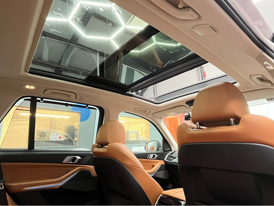 2021 BMW X5 €52950 2021 BMW X5 xDRIVE 45E -PANORAMIC ELECTRIC ROOF - HEATED ELECTRIC MEMORY SEATS - CRUISE CONTROL - REVERSE CAMERA - SPLIT ELECTRIC TAILGATE - REAR SUNBLINDS - REVERSE CAMERA €52,950