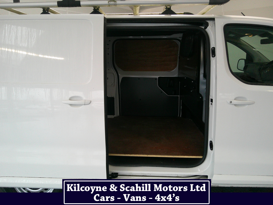 2021 Toyota Proace 2.0 120HP GX LWB 4DR €19,750