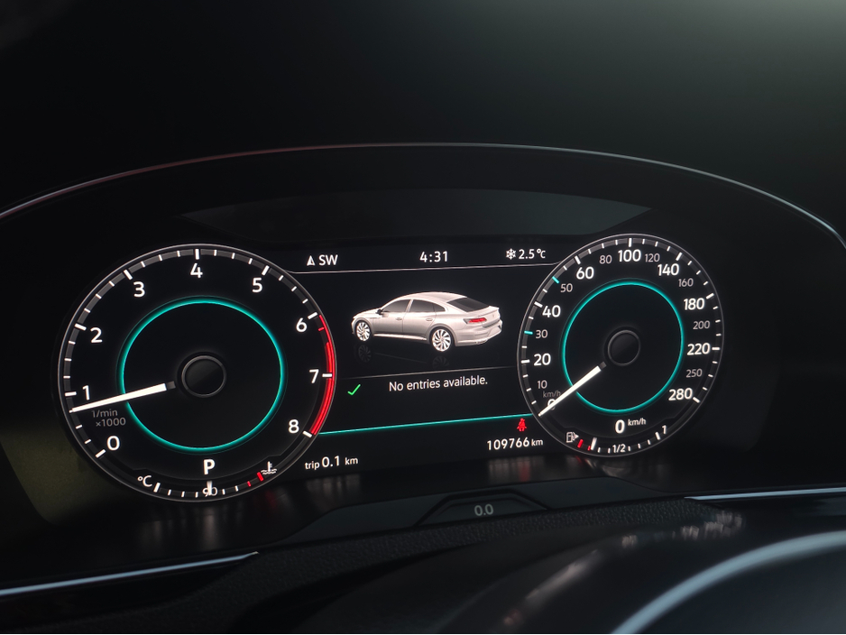 2018 Volkswagen Arteon 2.0 TSI R-LINE PANORAMIC SUNROOF 4MOTION 280BHP VIRTUALDASH FULL LEATHER HEATED ELECTRIC SEATS SAT NAV CARPLAY ANDROID AUTO BLIND SPORT PARKING SENSORS SELF PARKING ASSIST 360 CAMERA €28,950