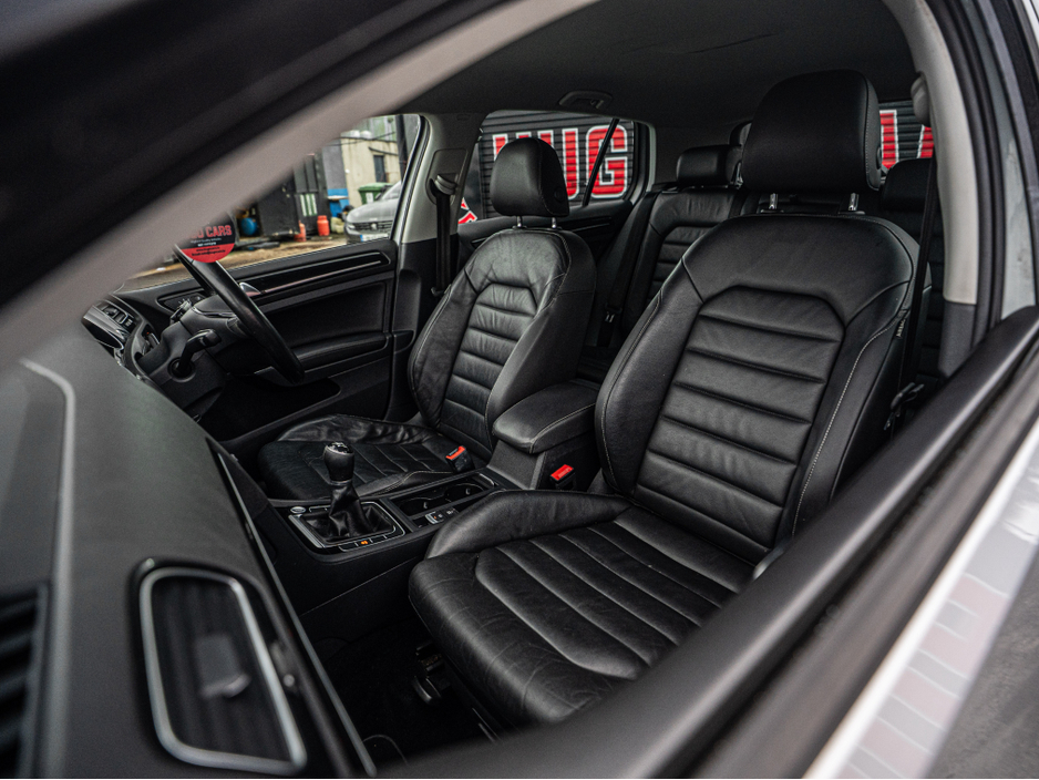 2017 Volkswagen Golf 2017 Golf 1.2tsi HIGHLINE/High spec/1yr warranty €16,888