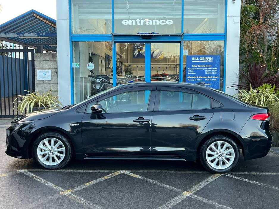 2019 Toyota Corolla ''S'' EDITION 1.8 HYBRID // 16" ALLOYS // REVERSE CAMERA // DIGITAL CLIMATE CONTROL €17,900