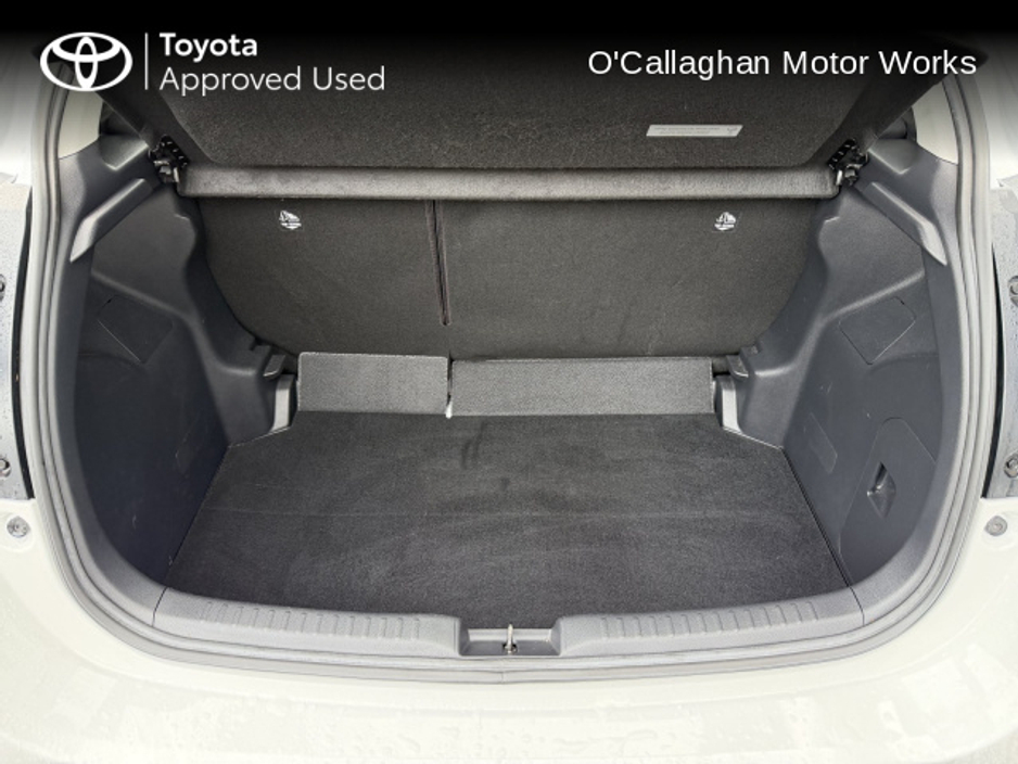 2021 Toyota Yaris YARIS 1.0 LUNA €19,950