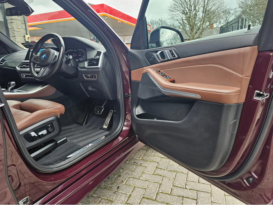 2022 BMW X5 X5 45E M-SPORT XDRIVE AUTO. AMETRIN METT. HUGE SPEC. FINANCE ARRANGED. SIMI. AA APPROVED. €58,950