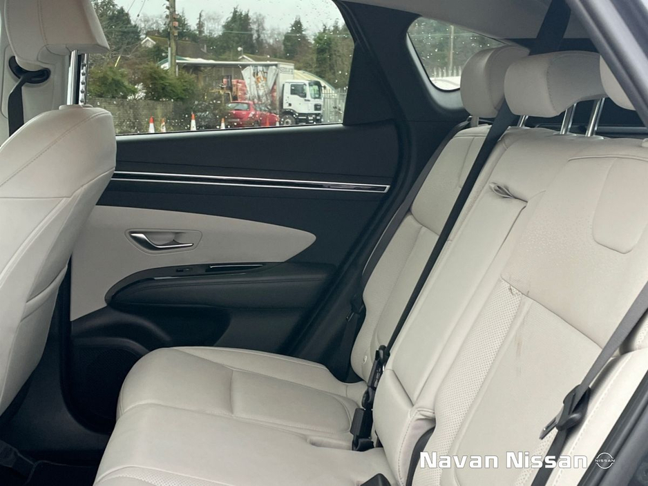 2022 Hyundai Tucson 4WD Executive PHEV Auto