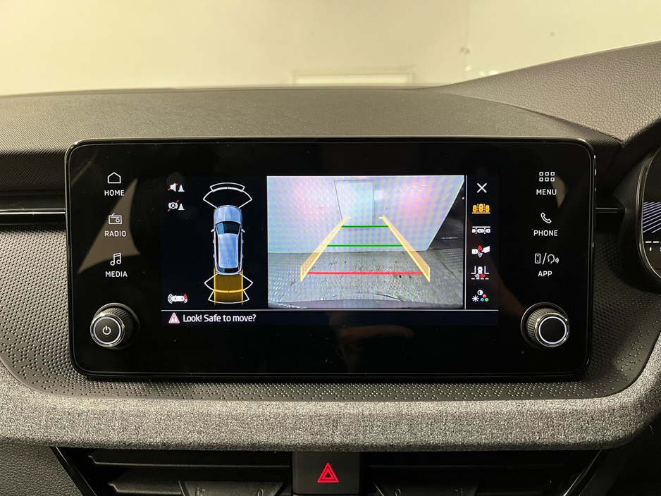 2025 Skoda Kamiq Selection 1.0TSI 115BHP - Reversing Camera - Climate Control - Cruise Control - Auto Lights/Wipers - Apple CarPlay/Android Auto €29,950