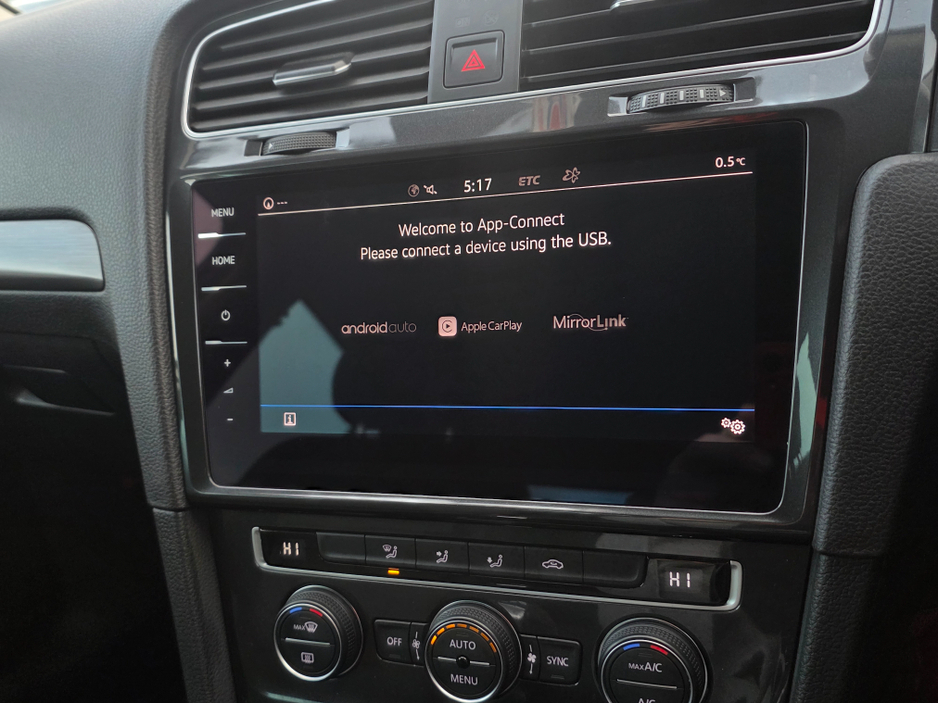 2019 Volkswagen Golf 1.2 TSI COMFORTLINE VIRTUAL COCKPIT - NAVIGATION -CARPLAY ANDROID AUTO - REVERSING CAMERA - LOW ROAD TAX BAND €18,750