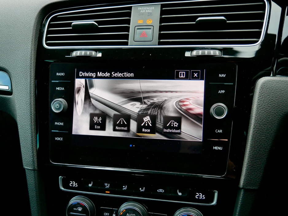 2019 Volkswagen Golf 2.0 TSI 5DR 300HP DSG 4M R €34,950