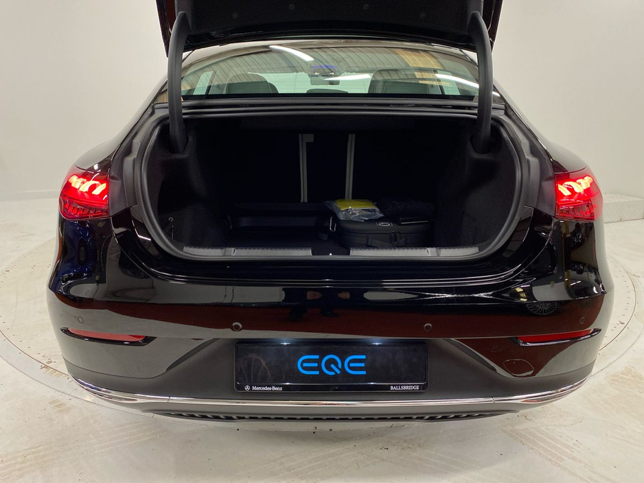 2026 Mercedes-Benz EQE EQE 300 | Heated Seats, Reversing Camera €81,473