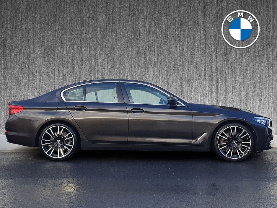 2019 BMW 5 Series 520d SE Auto €27,995