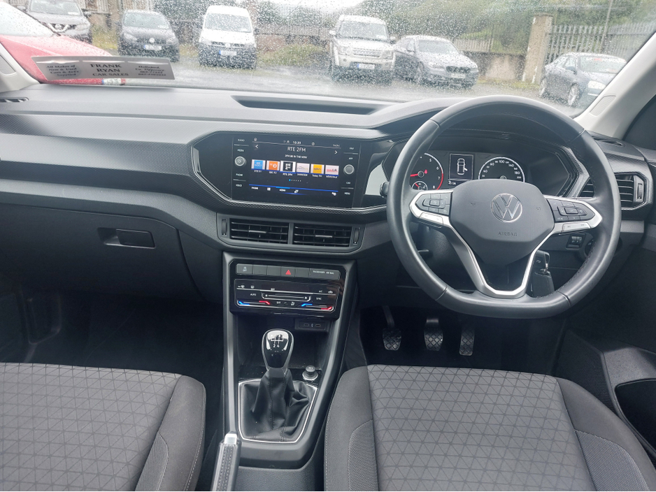 2022 Volkswagen T-Cross LIFE 1.0 TSI MANUAL 5SPEED 95BHP 5DR €23,500