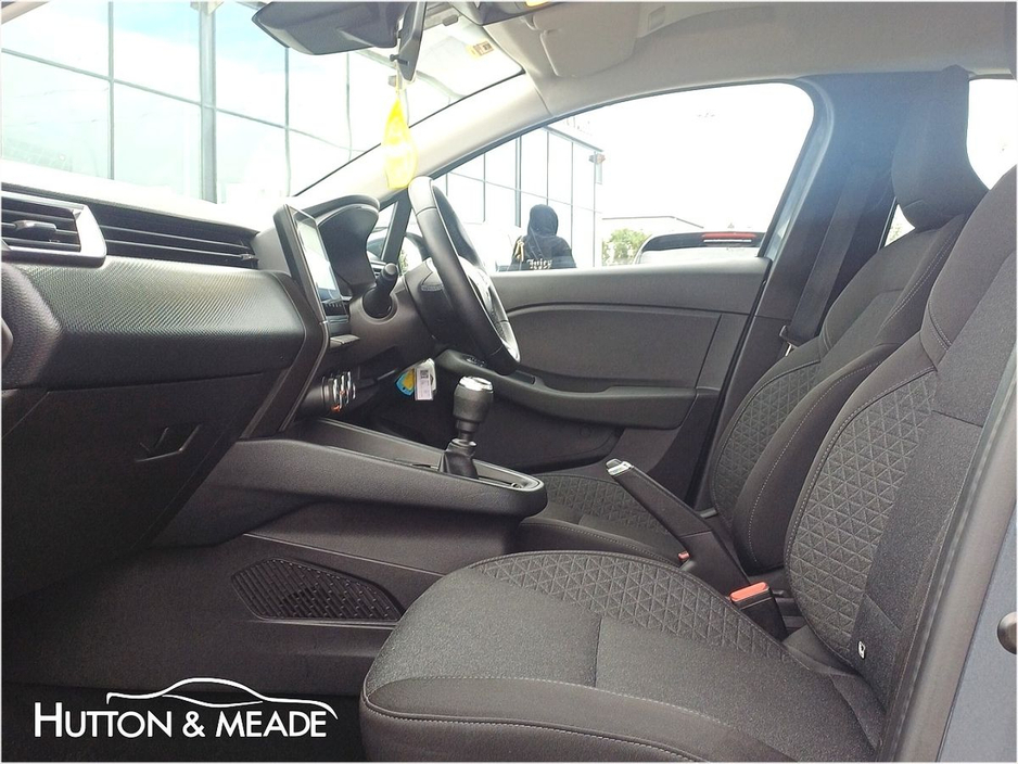 2022 Renault Clio Dynamique Edition 1.0 Petrol 5dr €15,999