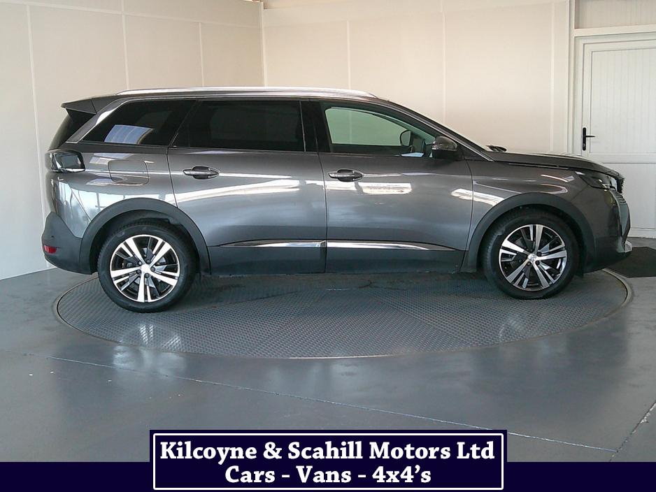 2021 Peugeot 5008 ALLURE BLUEHDI 7 Seater *Leather Interior + Heated Seats* €30,950