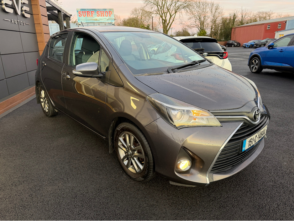 2015 Toyota Yaris Mint Yaris - 1.0 petrol - fantastic spec €11,750