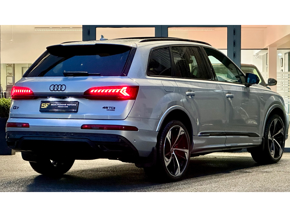 2024 Audi Q7 45 TDI 231 Q TIP S LINE 4DR €99,950