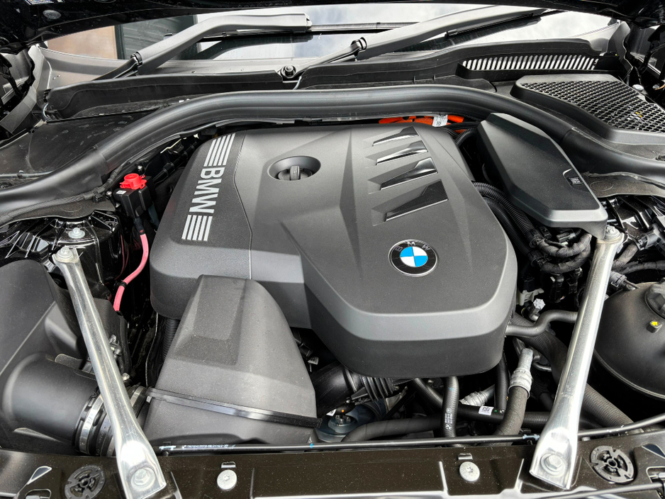 2025 BMW 5 Series 530e M Sport Auto €67,990