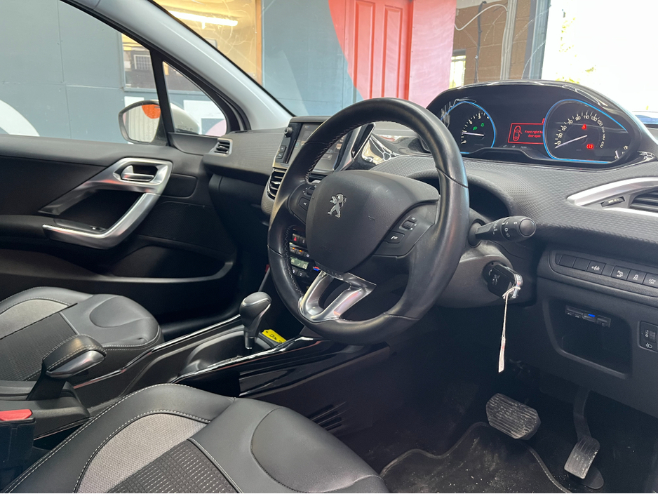 2017 Peugeot 2008 €12950! 2017 PEUGEOT 2008 ALLURE 1.2 AUTOMATIC / CRUISE CONTROL €12,950