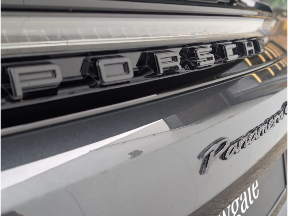 2025 Porsche Panamera Hybrid 4 - 4+1 Adaptive Cruise Control *ARRIVING SOON* €129,888