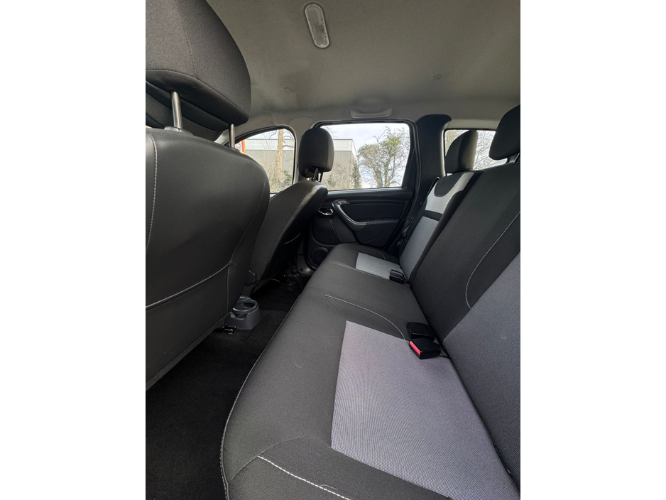 2017 Dacia Duster PRESTIGE 1.5 DCI 110 4X2 4DR €9,400