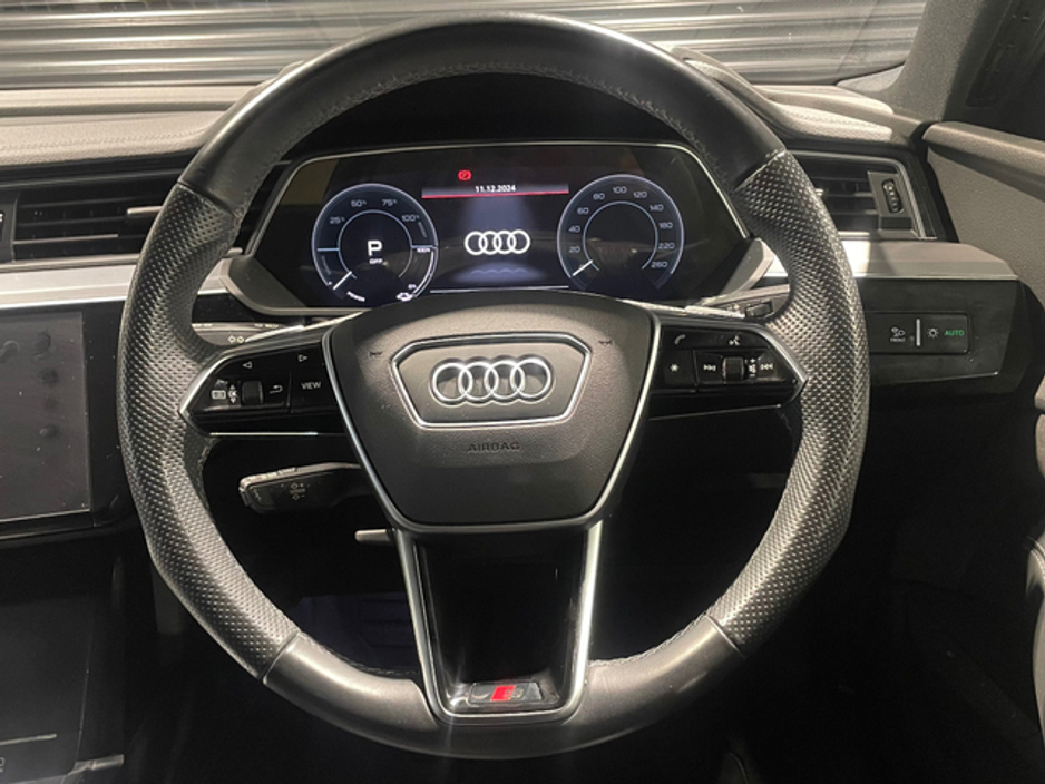 2022 Audi e-tron AUDI E-TRON S LINE 55 QUATTRO SPORTBACK // 95 KwH BATTERY €34,950