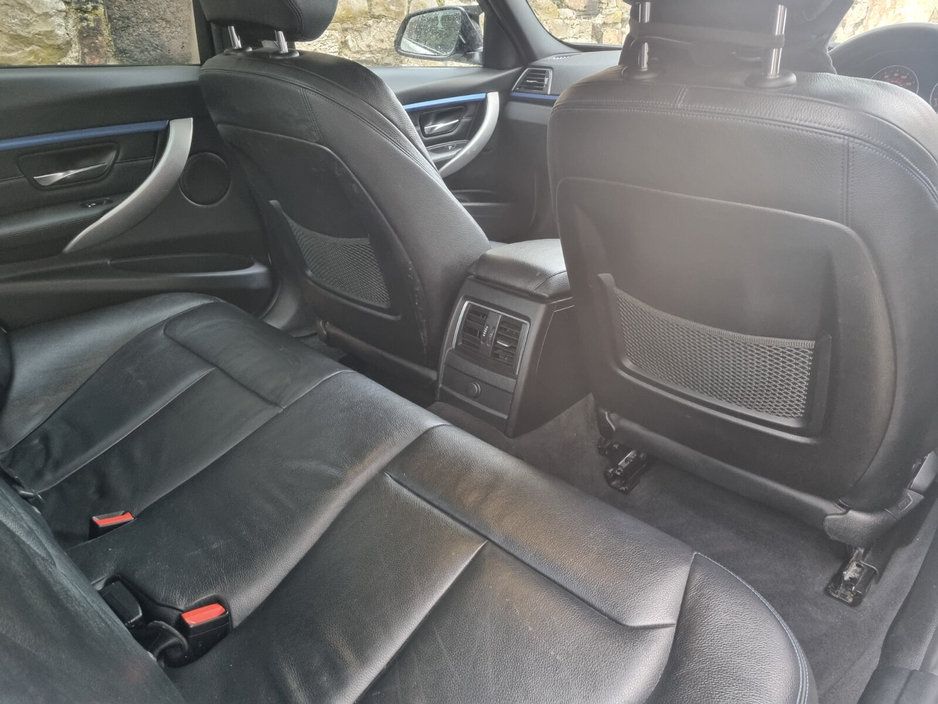 2017 BMW 3 Series 330e M Sport €14,499