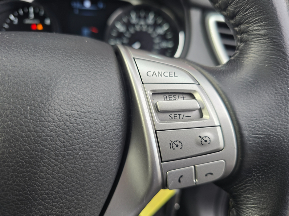 2016 Nissan X-Trail REAR CAMERA WITH CAR PLAY-LOW MILEAGE €12,950