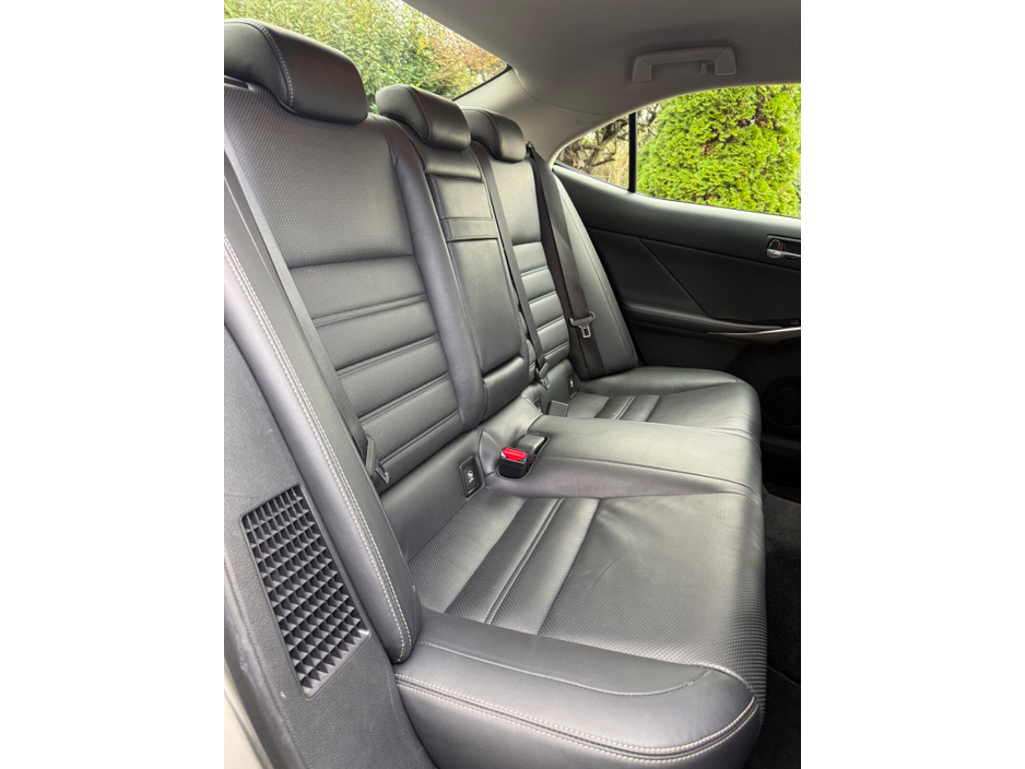 2016 Lexus IS 300 h 300h Executive