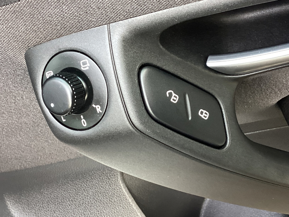 2014 Volkswagen Polo  €10,950