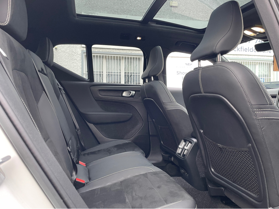 2022 Volvo XC40 ULTIMATE - 69KW BIGGER BATTERY - APPLE PLAY - 120TAX - NEW NCT €28,750