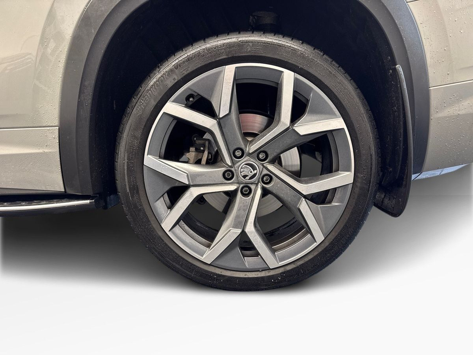 2025 Skoda Kodiaq 2.0TDI SPORTLINE *STEEL GREY* €125 P/W ON PCP €61,995