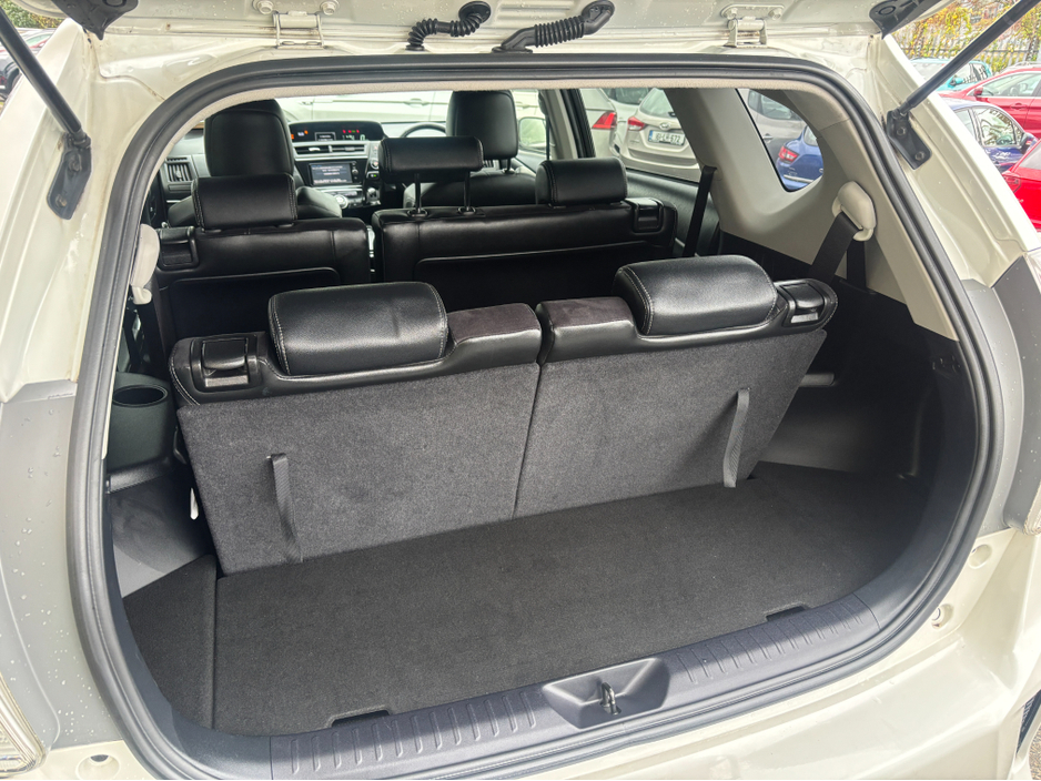 2018 Toyota Prius Alpha GR SPORT 7 SEATER AUTOMATIC HYBRID 1.8 PETROL //REVERSE CAMERA//KEYLESS ENTRY//HALF LEATHER GR SEATS// €23,950