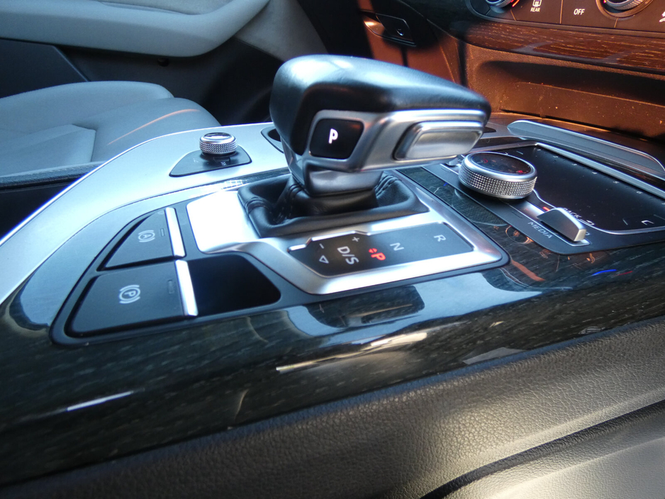 2017 Audi Q7  €26,980