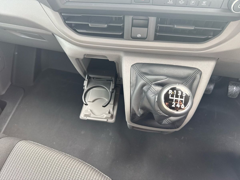 2025 Volkswagen Transporter  €33,495