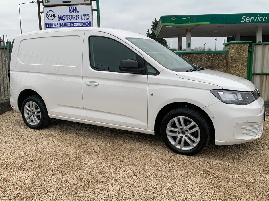 2022 Volkswagen Caddy CARGO BUS TDI 102HP MANUAL 6SPEED FWD 5DR €16,950