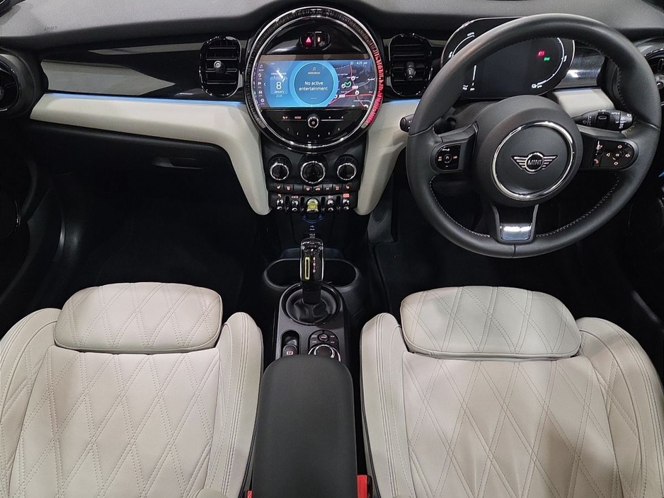 2022 MINI Hatch Electric Level 3 €22,950