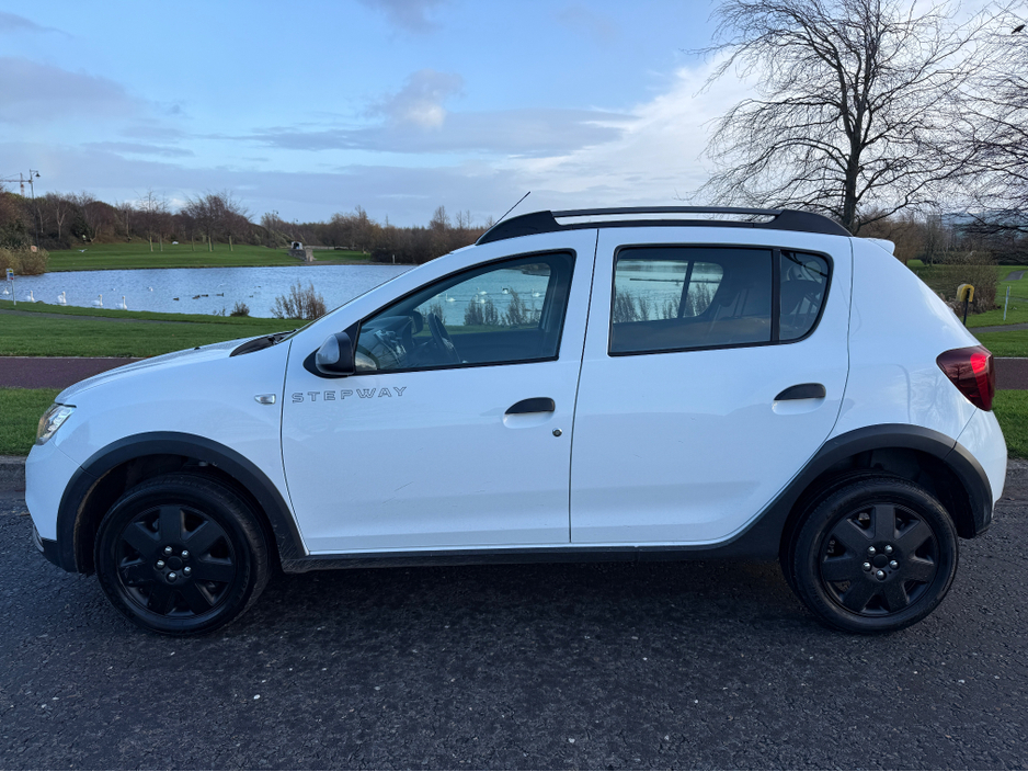 2017 Dacia Sandero STEPWAY SIGNATURE TCE 90 PH2 4 €7,990