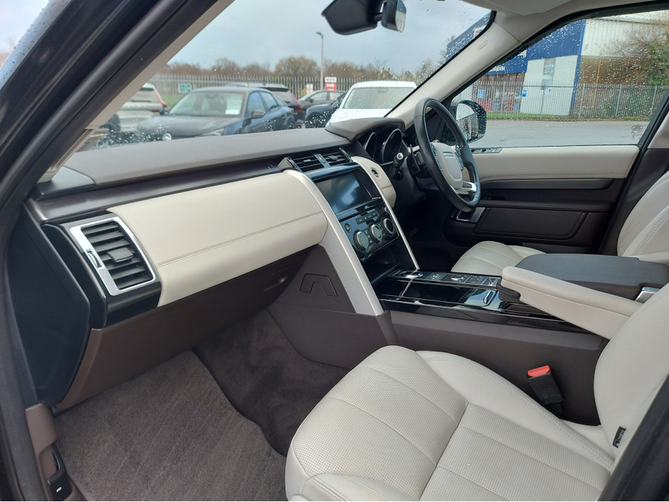 2017 Land Rover Discovery 2.0 SD4 HSE 240PS 7 €29,950