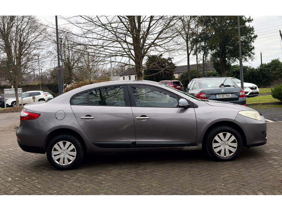 2010 Renault Fluence 1.5 DCI 86 ROYALE 4DR €990