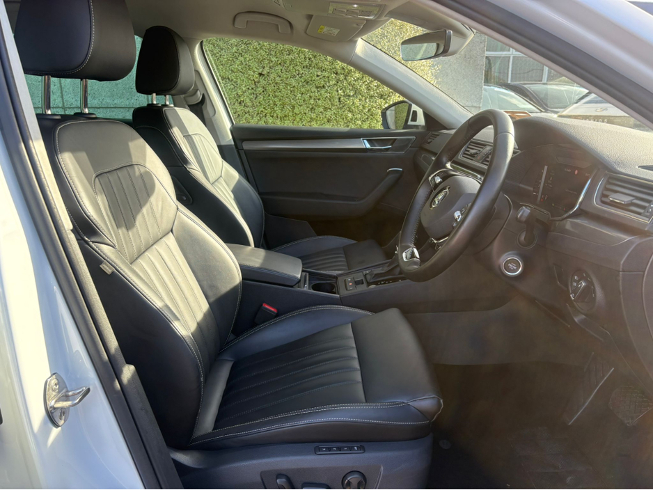 2023 Skoda Superb COMBI ESTATE STYLE AUTOMATIC 2.0 TDI DIESEL 150HP //HIGH SPEC//FULL LEATHER//ADAPTIVE CRUISE CONTROL//SAT NAV//KEYLESS ENTRY// €33,950