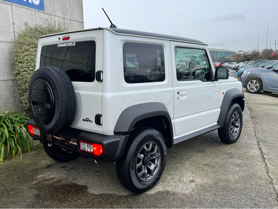 2025 Suzuki Jimny SIERRA 4 SEAT AUTOMATIC 1.5 PETROL  //HIGH SPEC//BRAND NEW//DELIVERY MILES//HEATED SEATS//KEYLESS ENTRY// €37,950