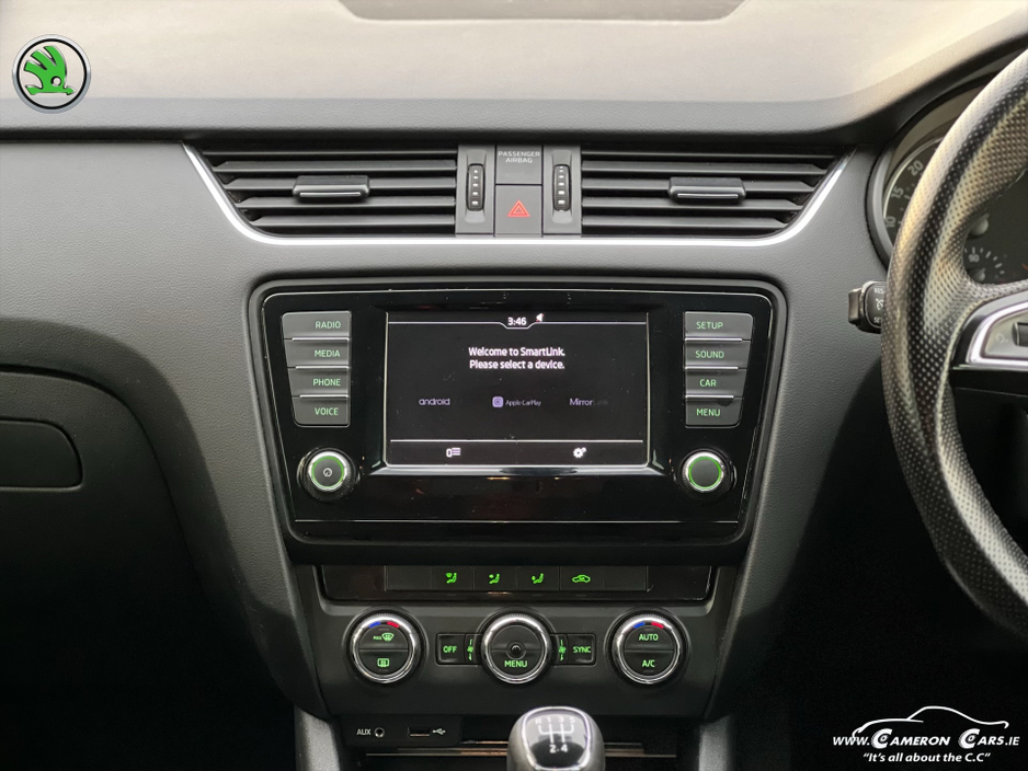 2016 Skoda Octavia STYLE 1.6 TDI CARPLAY XENON €9,950