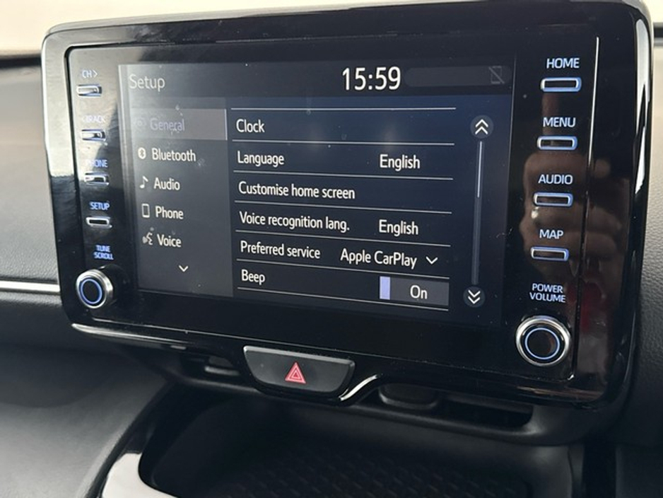 2023 Toyota Yaris Cross LUNA SPORT €27,950