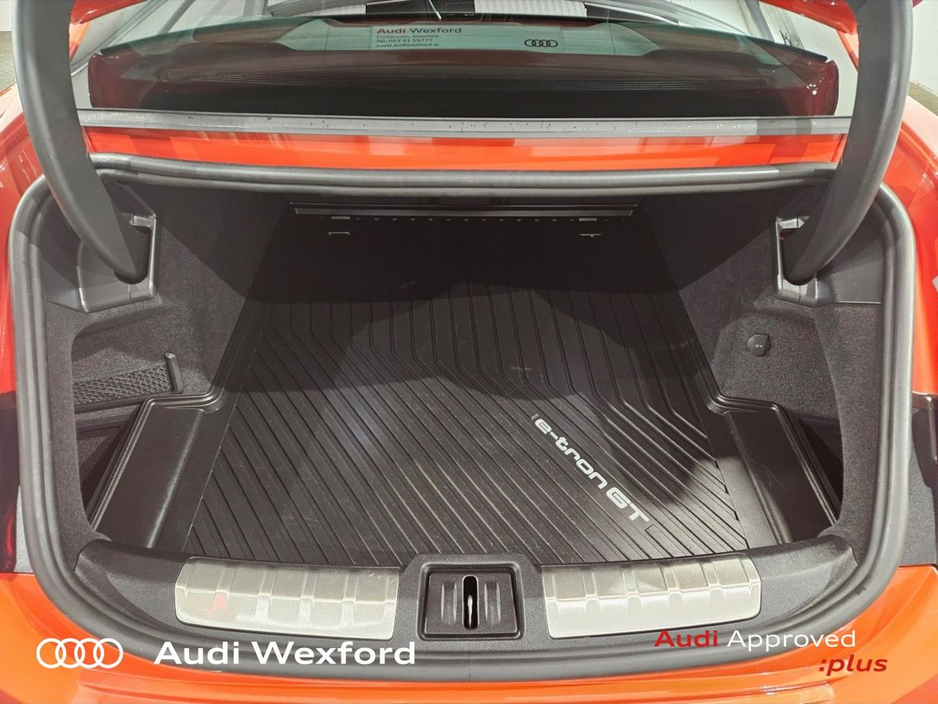 2023 Audi e-tron E-tron GT Quattro*Exclusive Colour* €56,575