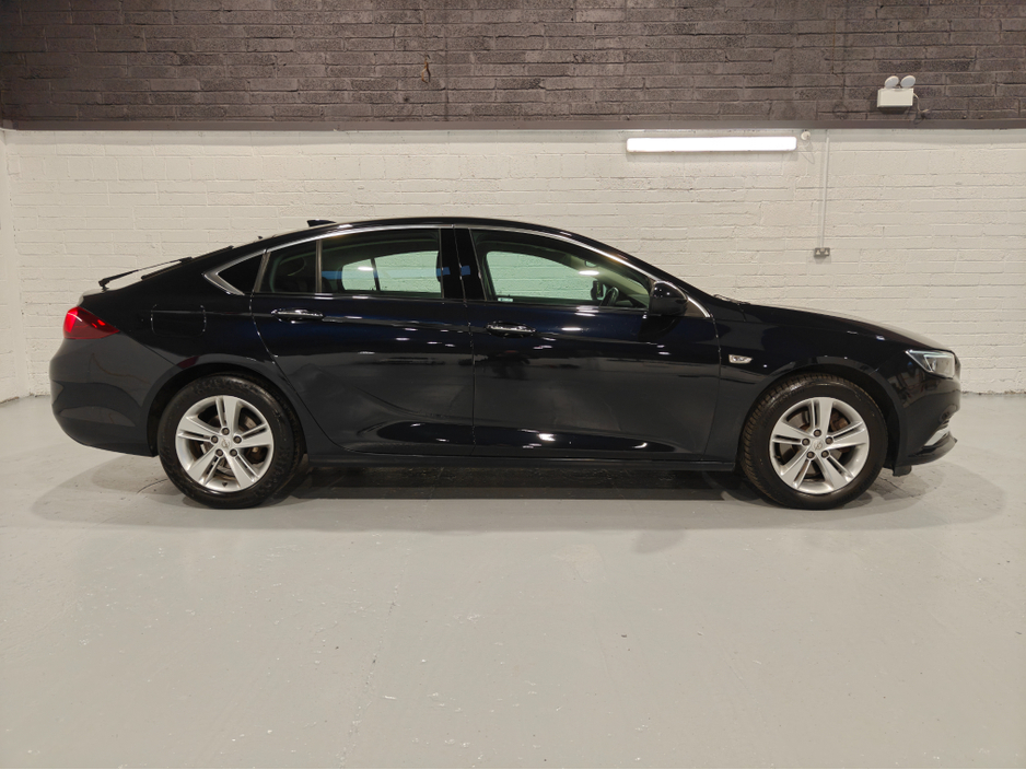 2017 Opel Insignia GRAND SPORT SE 2.0 17 170PS 5DR €10,850