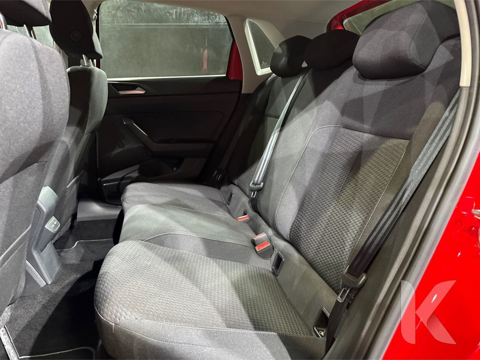 2022 Volkswagen Polo COMFORT LINE - 1.0L TSI AUTOMATIC - REVERSE CAMERA - CRUISE CONTROL €21,950